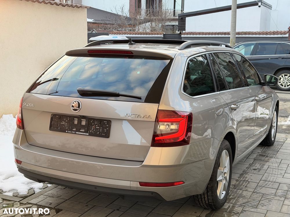 Skoda Octavia 1.6 TDI DSG Ambition - 4