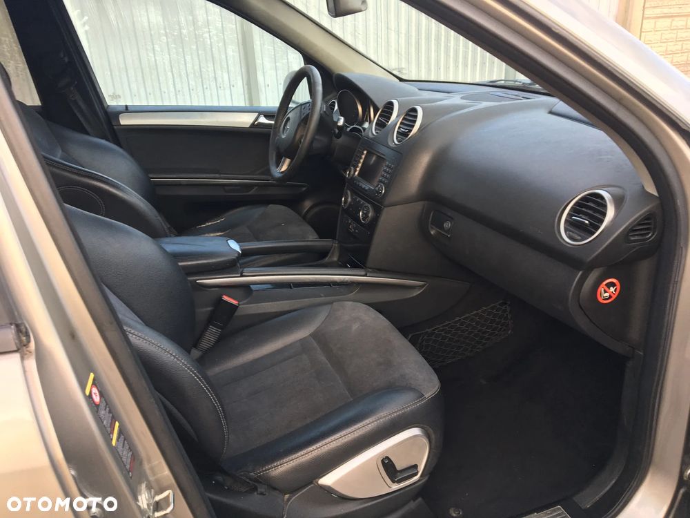 Mercedes-Benz ML - 9