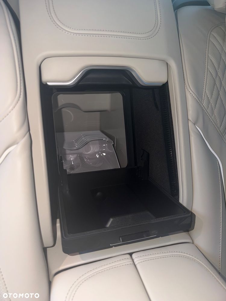 BMW Seria 7 - 13