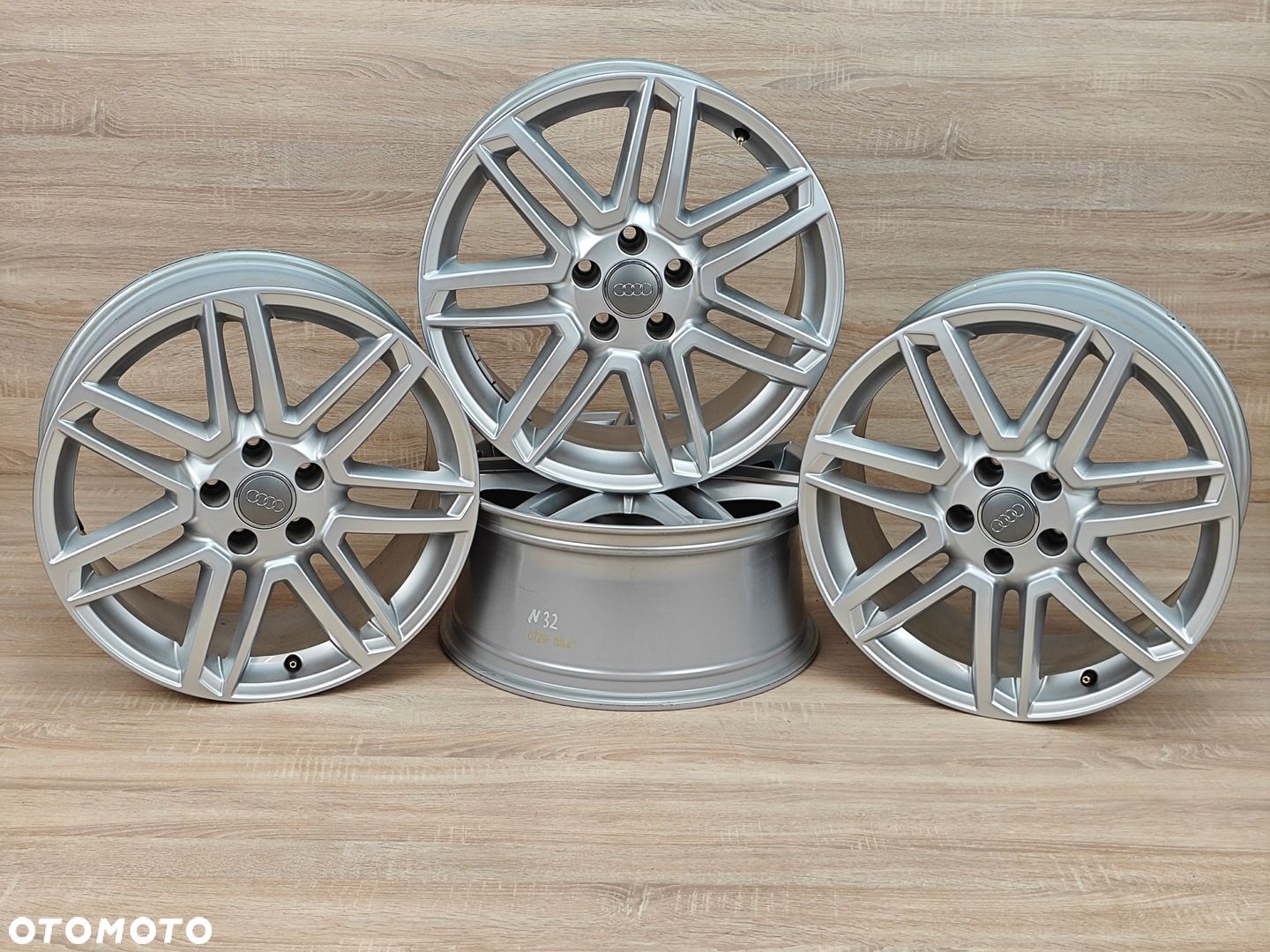FELGI ALUMINIOWE 18" 8Jx18 5x112 AUDI A6 C7 4G0601025CA 64 km - 1