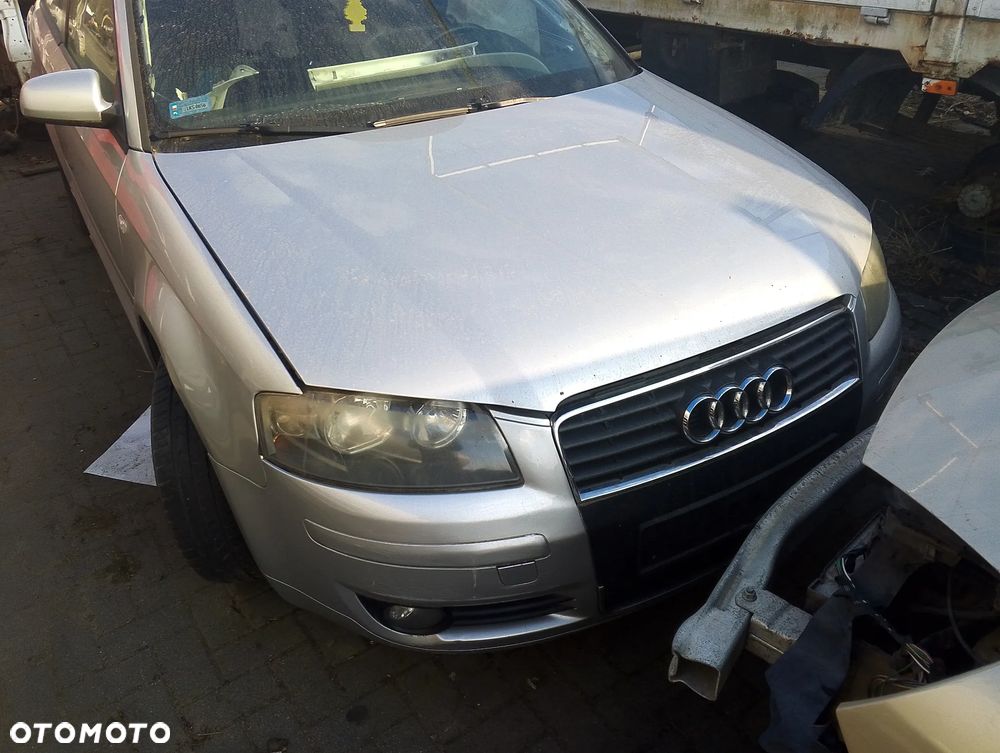 KOMPLETNY PRZÓD Audi A3 8P Przedlift 04-13r. lakier kolor LY7W srebrny. Europa MASKA LAMPA ZDERZAK BŁOTNIK GRILL ATRAPA PAS PRZEDNI WZMOCNIENIE CZOŁOWE CHŁODNICA HALOGEN do założenia bez malowania - 10
