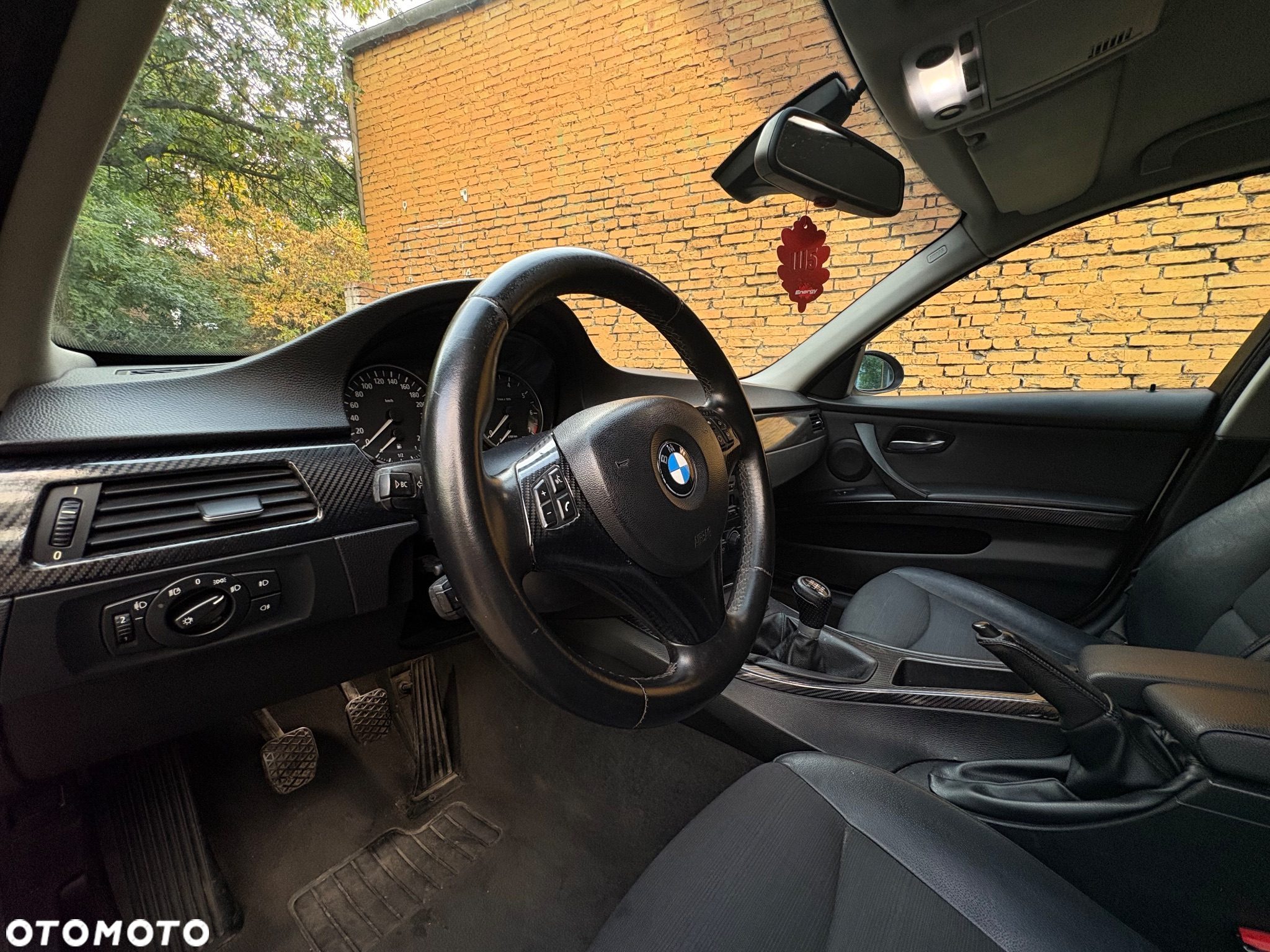 BMW Seria 3 320i - 17