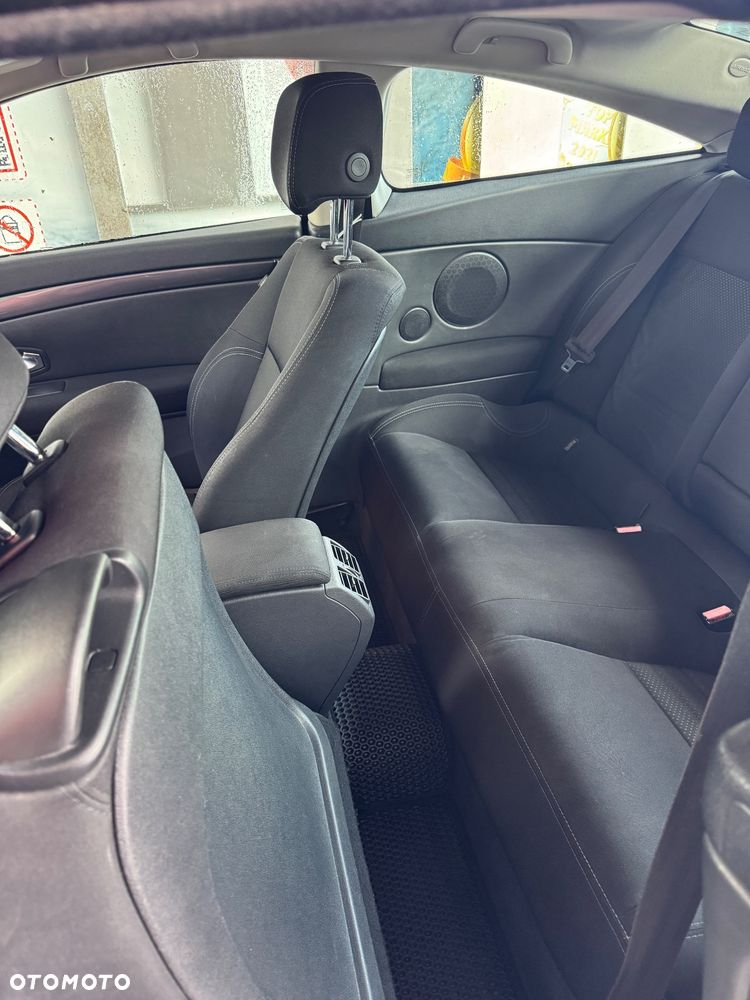 Renault Laguna 2.0 dCi FAP Dynamique - 12
