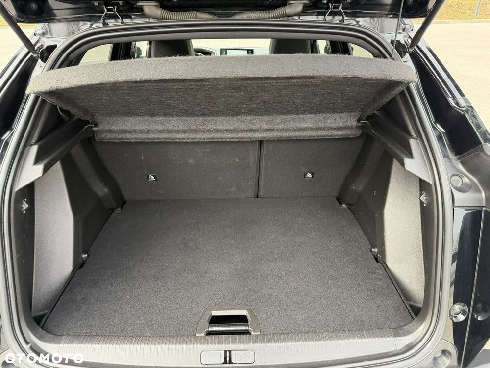 Peugeot 2008 BlueHDi 130 EAT8 GT - 39