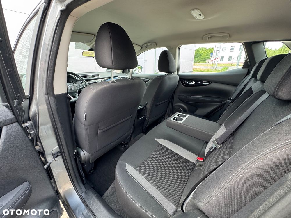 Nissan Qashqai 1.2 DIG-T N-Connecta Xtronic - 8