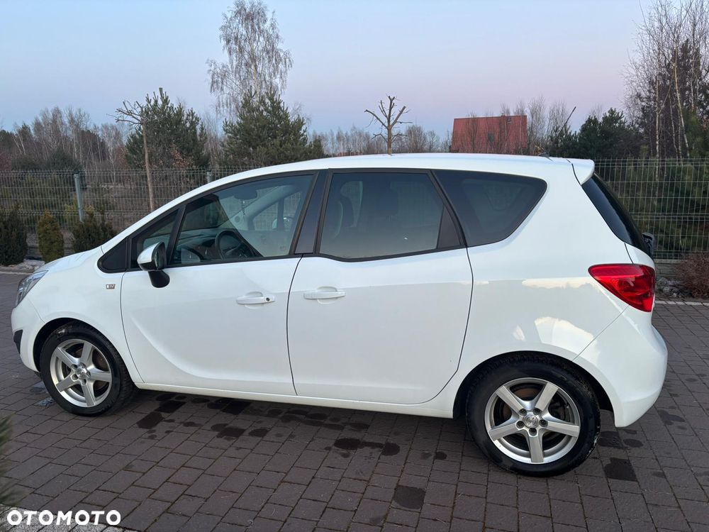 Opel Meriva - 17
