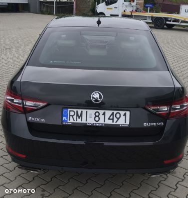 Skoda Superb 2.0 TSI 4x4 L&K DSG - 4