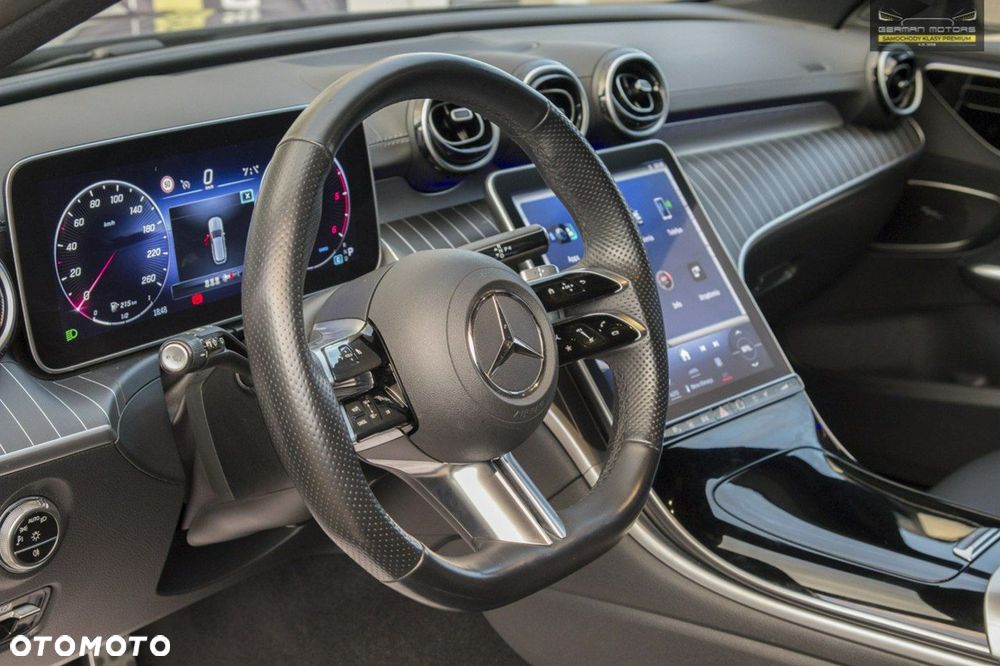 Mercedes-Benz Klasa C 220 d 4Matic T 9G-TRONIC AMG Line - 17