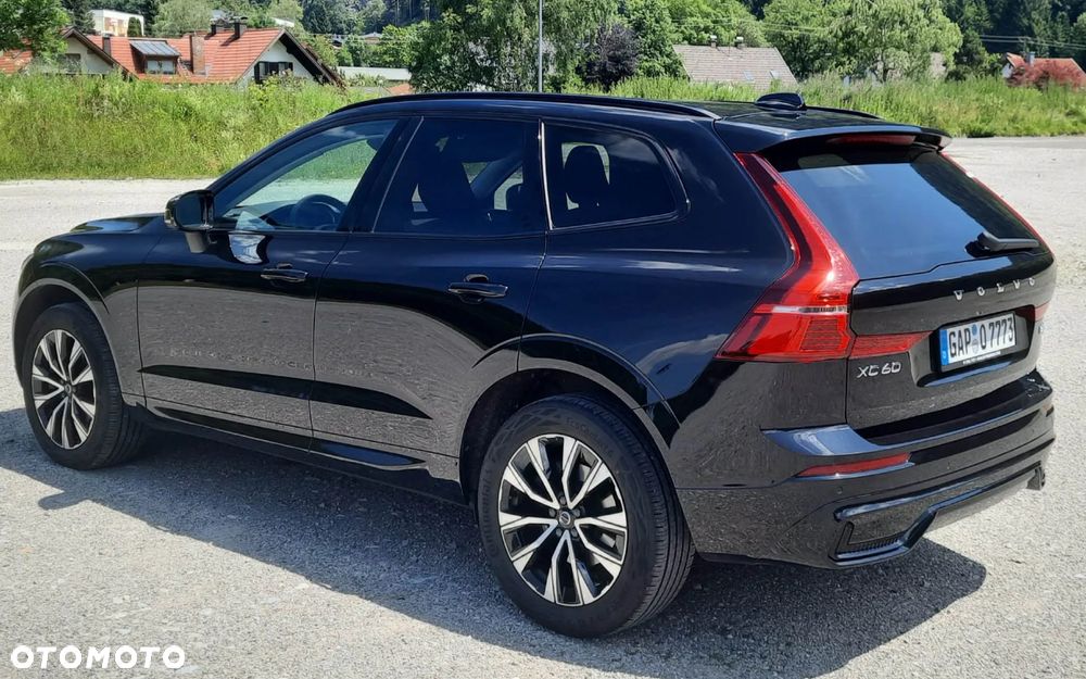 Volvo XC 60 B4 D Plus Dark - 6