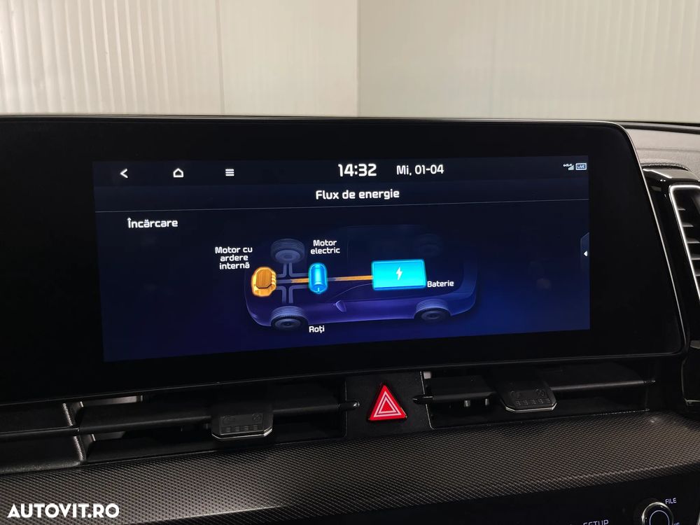 Kia Sportage 1.6 T-GDI PHEV 6AT 4x4 Business Line - 19