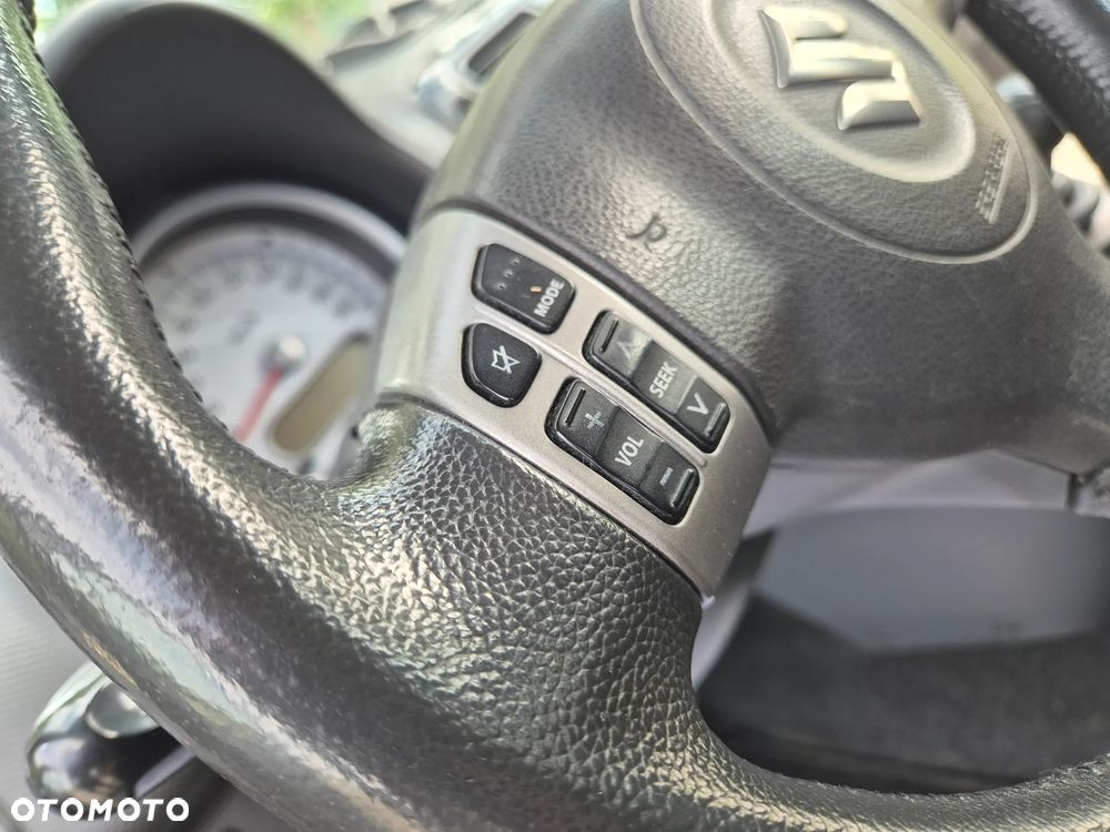 Suzuki Splash 1.0 Comfort - 16
