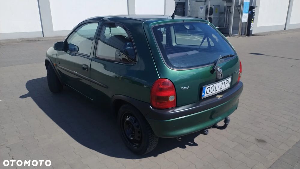 Opel Corsa 1.2 City 16v - 6