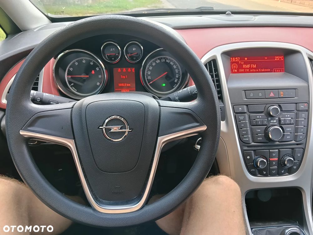 Opel Astra 1.6 - 13