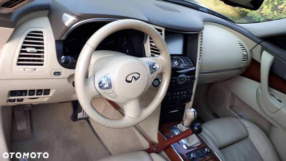 Infiniti FX FX30d S Premium - 18