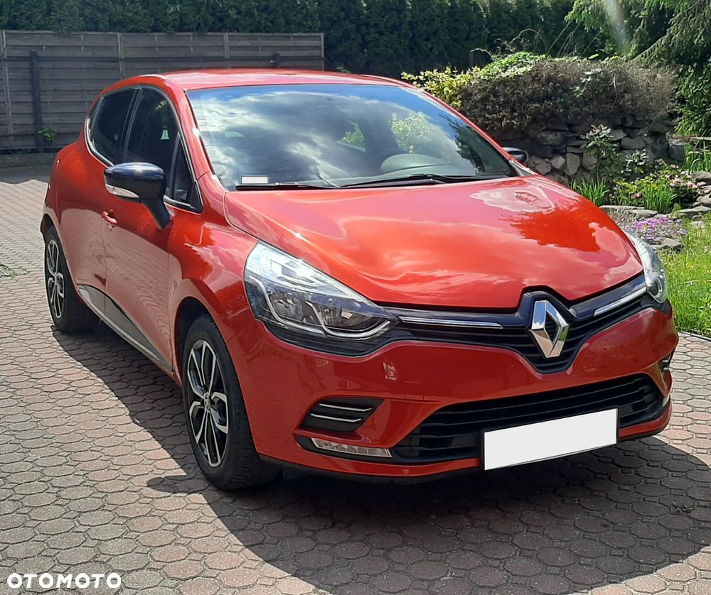 Renault Clio - 1