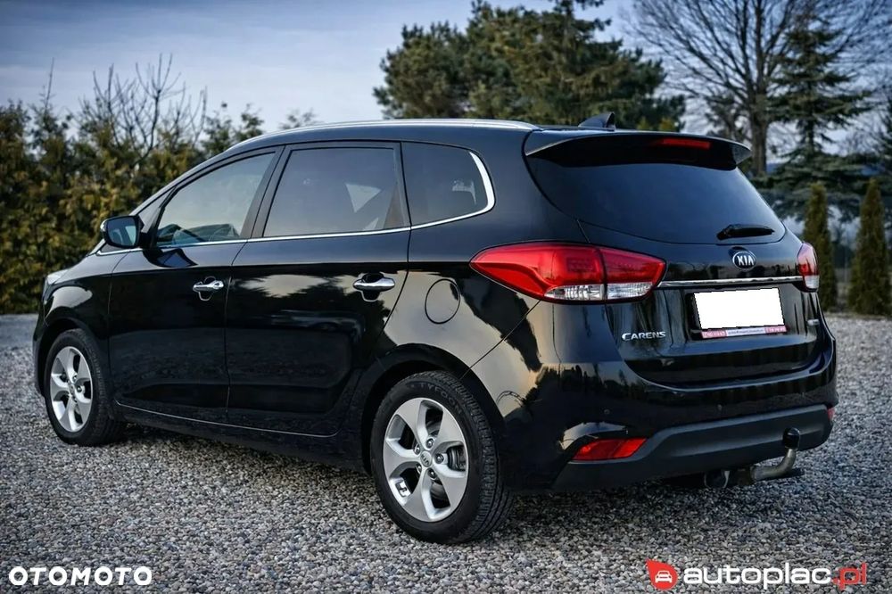 Kia Carens 1.6 GDI Dream Team Edition - 3