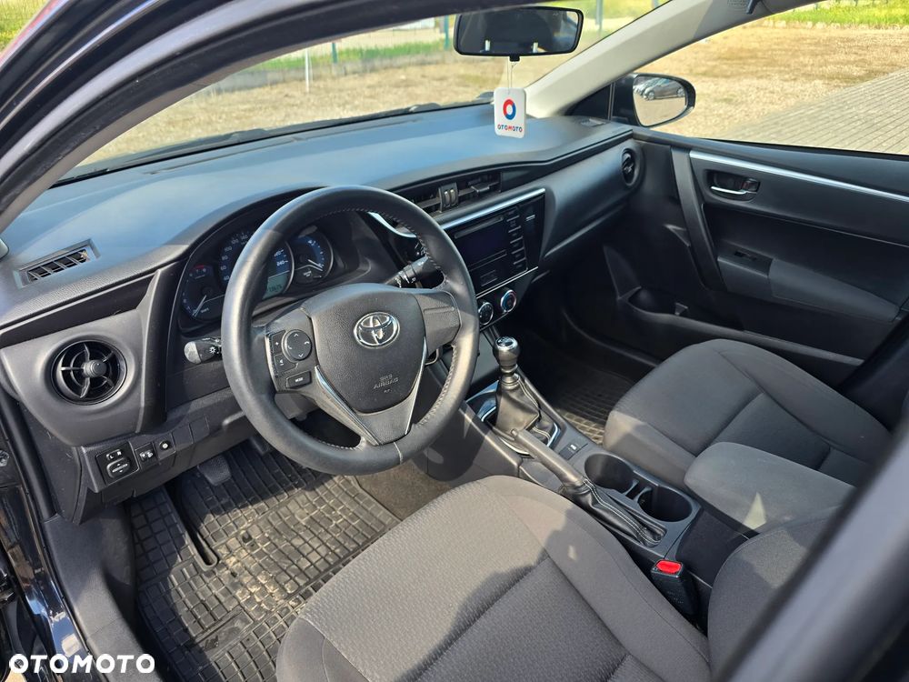 Toyota Corolla 1.6 Active EU6 - 20