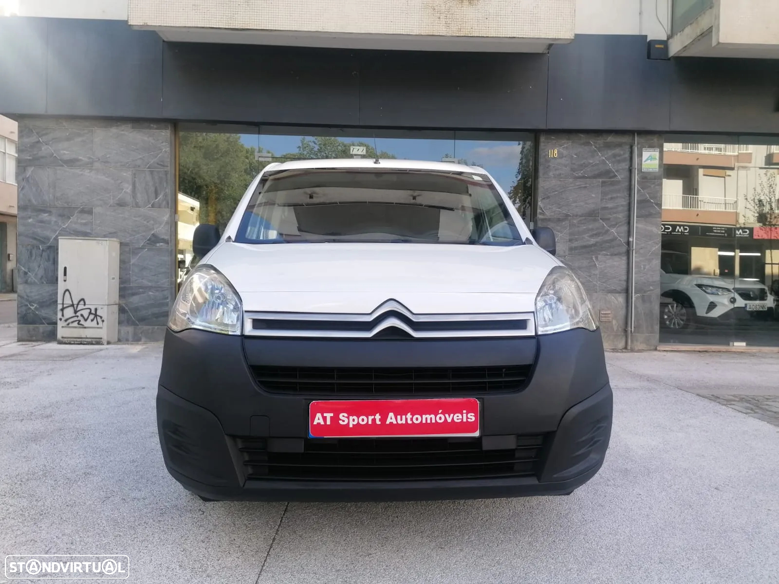 Citroën BERLINGO 1.6 HDI 100 CV 3 LUG - 9