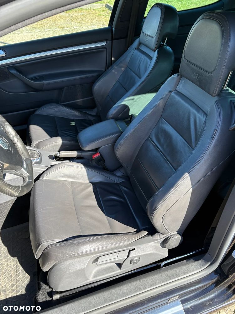 Volkswagen Golf R32 4Motion DSG - 11