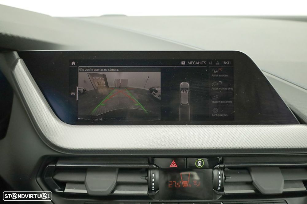 BMW 116 d Pack Desportivo M Auto - 12