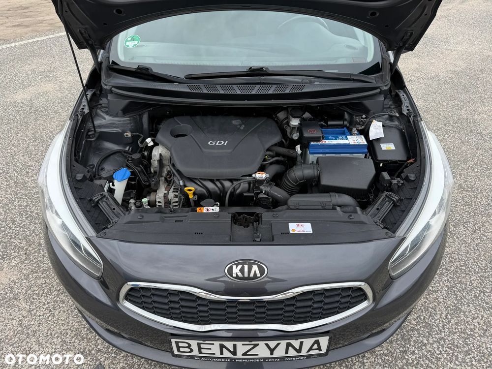 Kia Ceed 1.6 GDI Dream Team Edition - 6