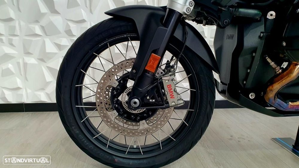 BMW R 1300 GS Tripple Black - 8