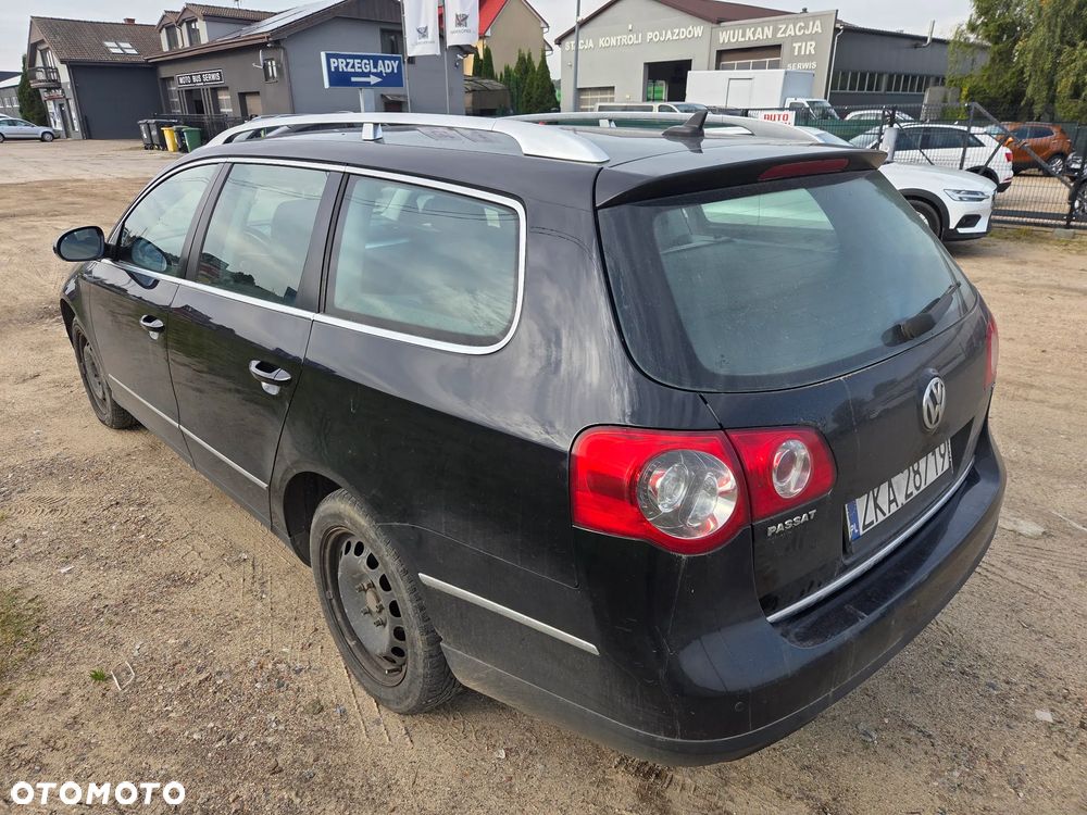 Volkswagen Passat - 2