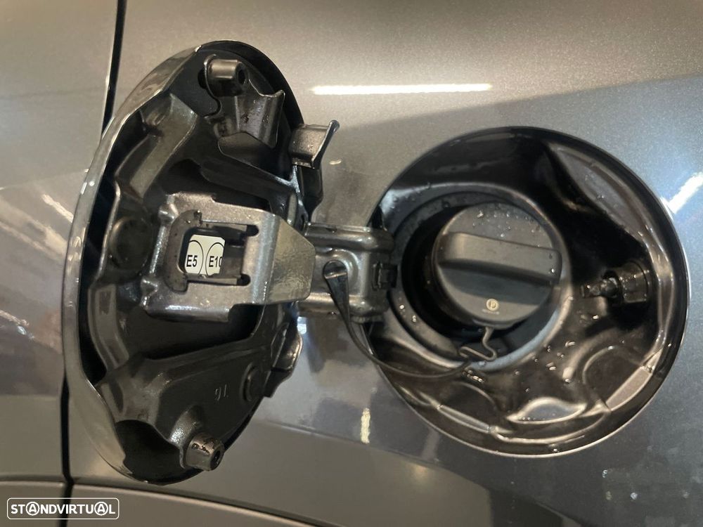 Lexus LBX Elegant - 31