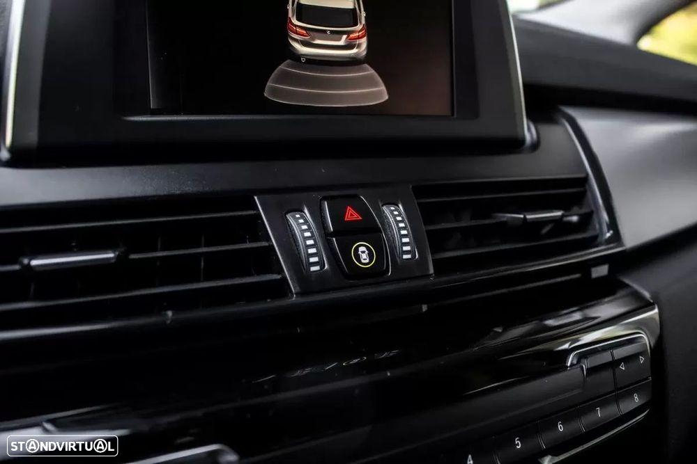 BMW 216 Active Tourer d Advantage - 24