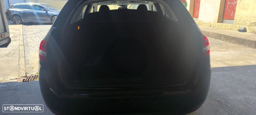 Peugeot 308 SW - 10