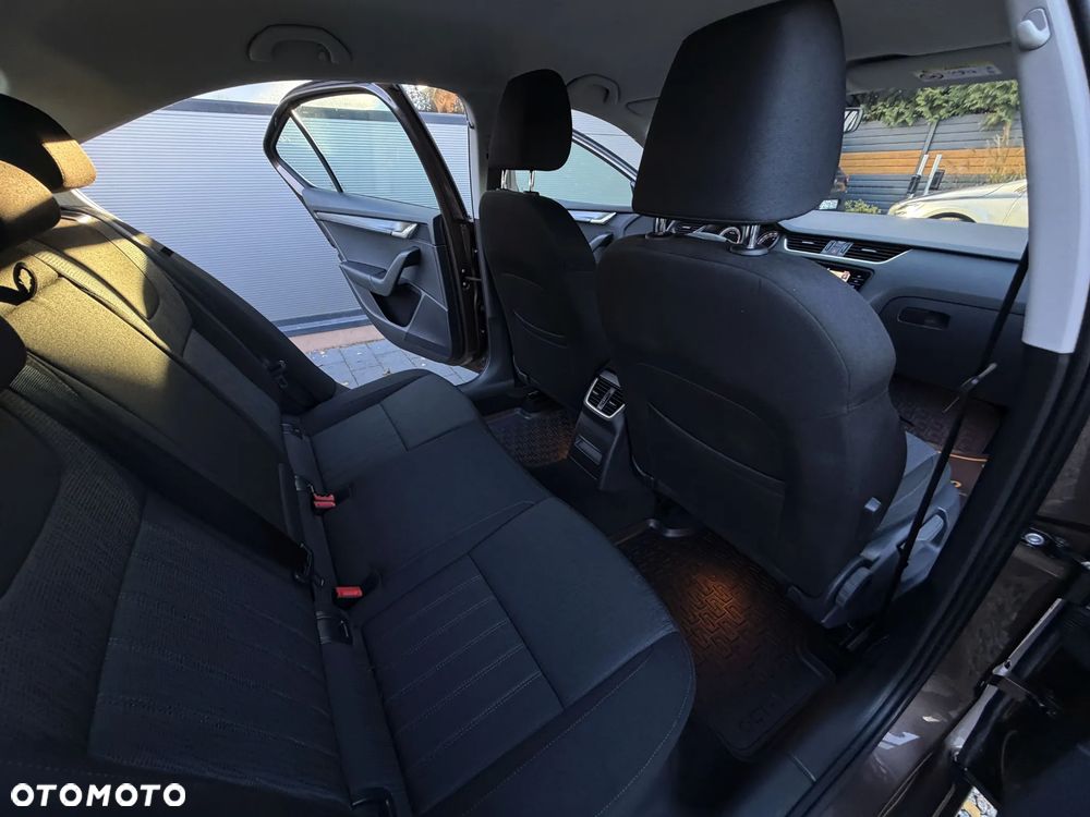 Skoda Octavia 1.5 TSI ACT Style DSG - 17