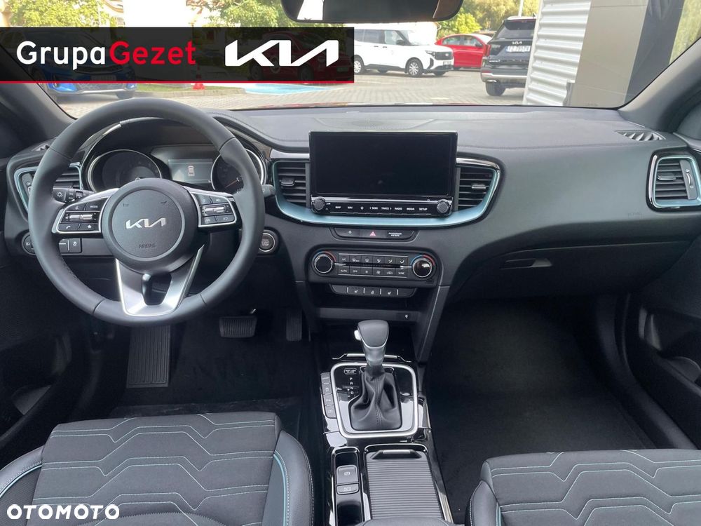 Kia XCeed 1.6 T-GDI Tribute DCT - 14