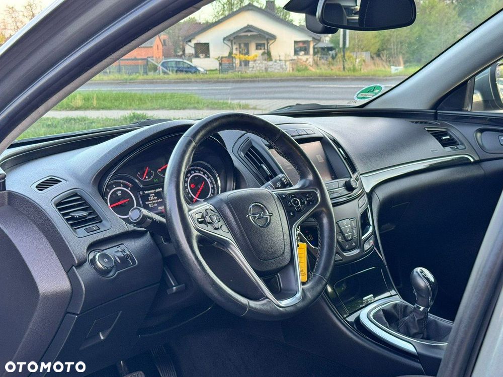 Opel Insignia - 19