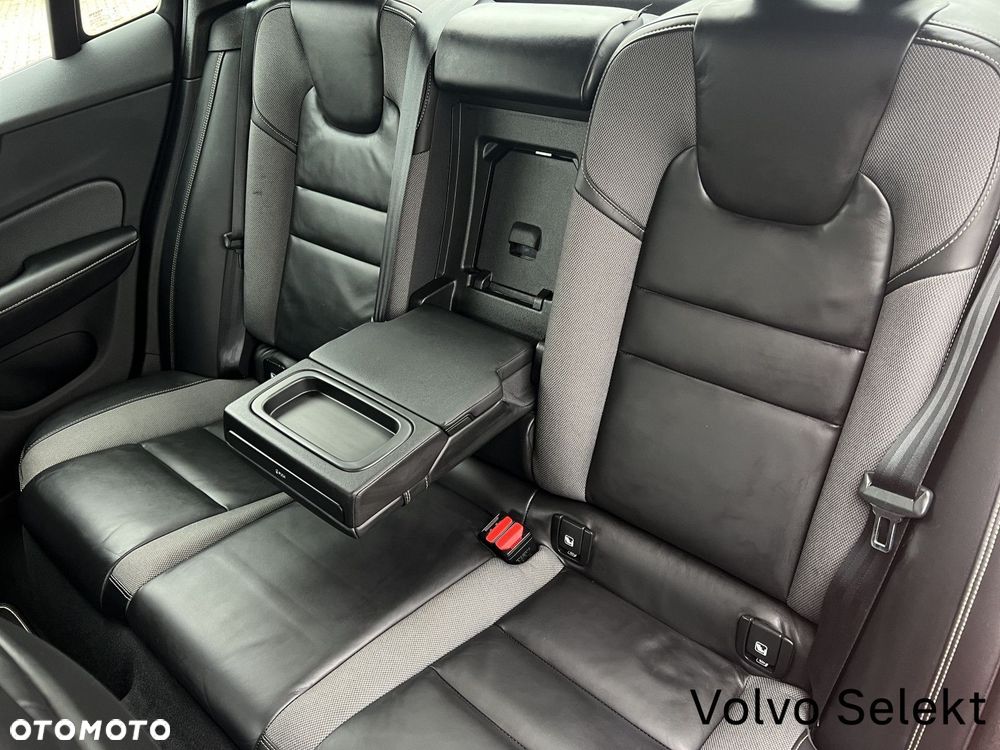 Volvo S60 - 16