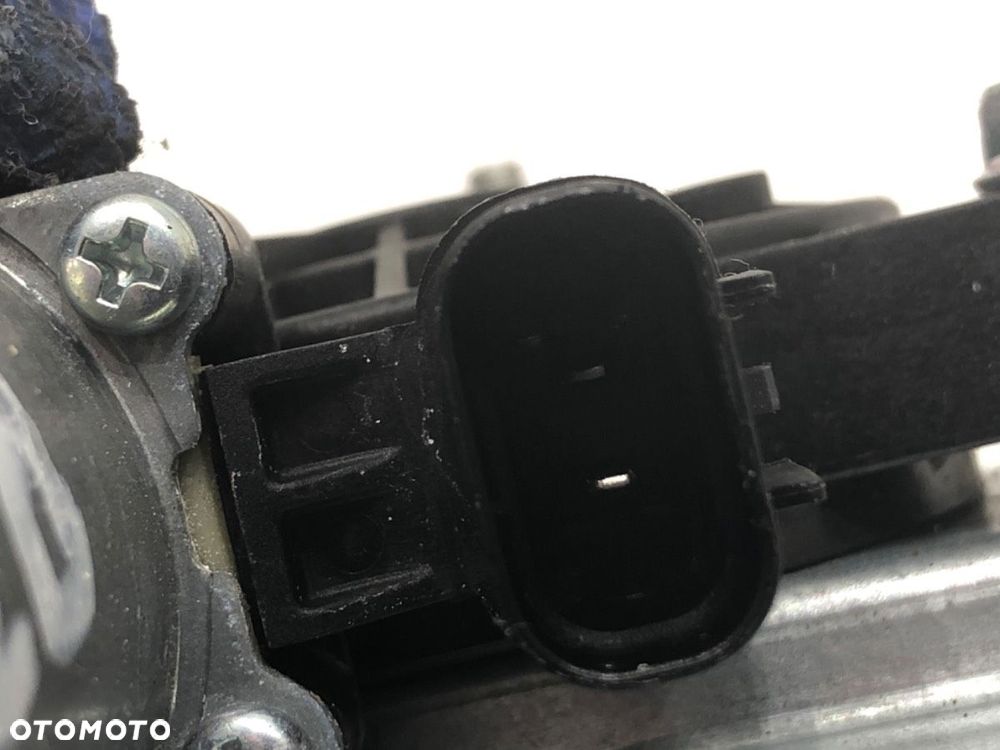 PODNOŚNIK SZYBY PRAWY TYŁ - 89.00 PLN - HYUNDAI KONA (OS, OSE, OSI) 2017 - 2022 1.6 T-GDi 4WD 146 - 3