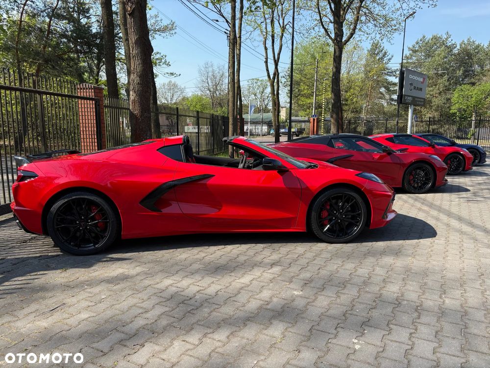 Chevrolet Corvette - 12