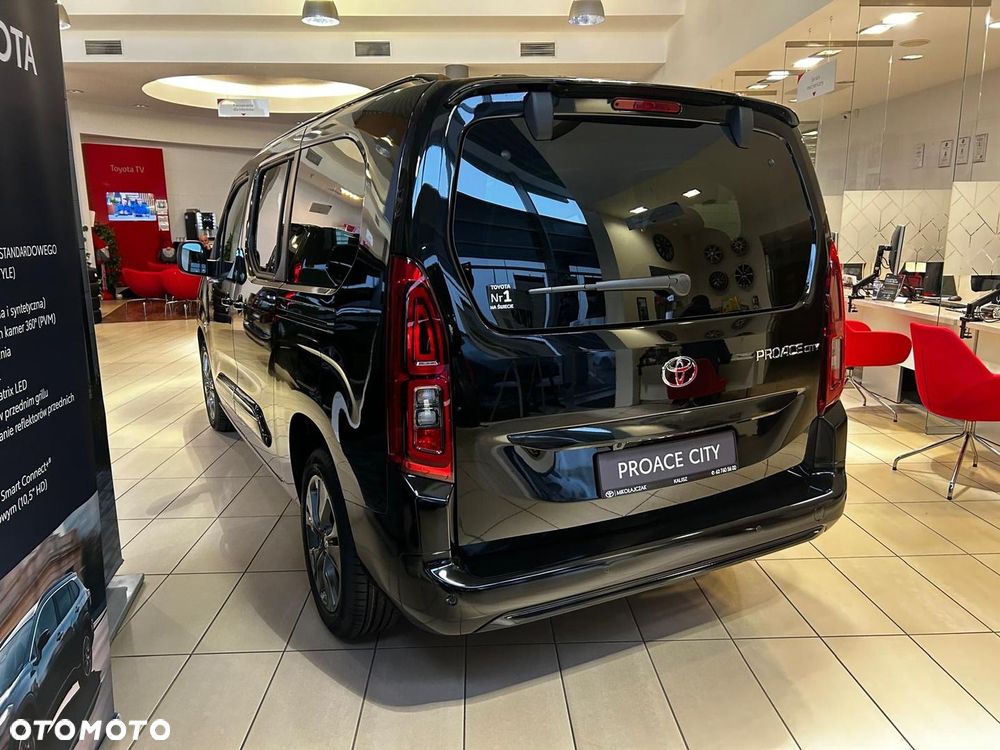 Toyota Proace City Verso Long 1.5 D-4D Family - 3