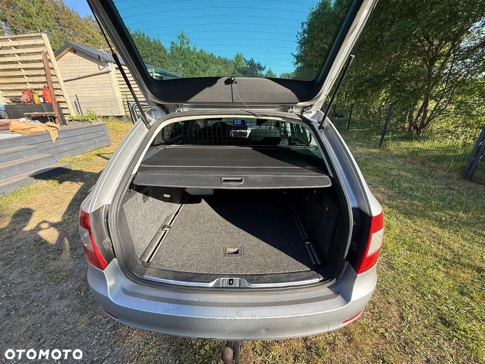 Skoda Superb 2.0 TDI PD Ambition - 14