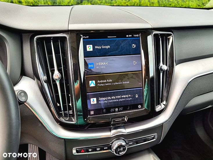 Volvo XC 60 B4 D Geartronic Momentum Pro - 32