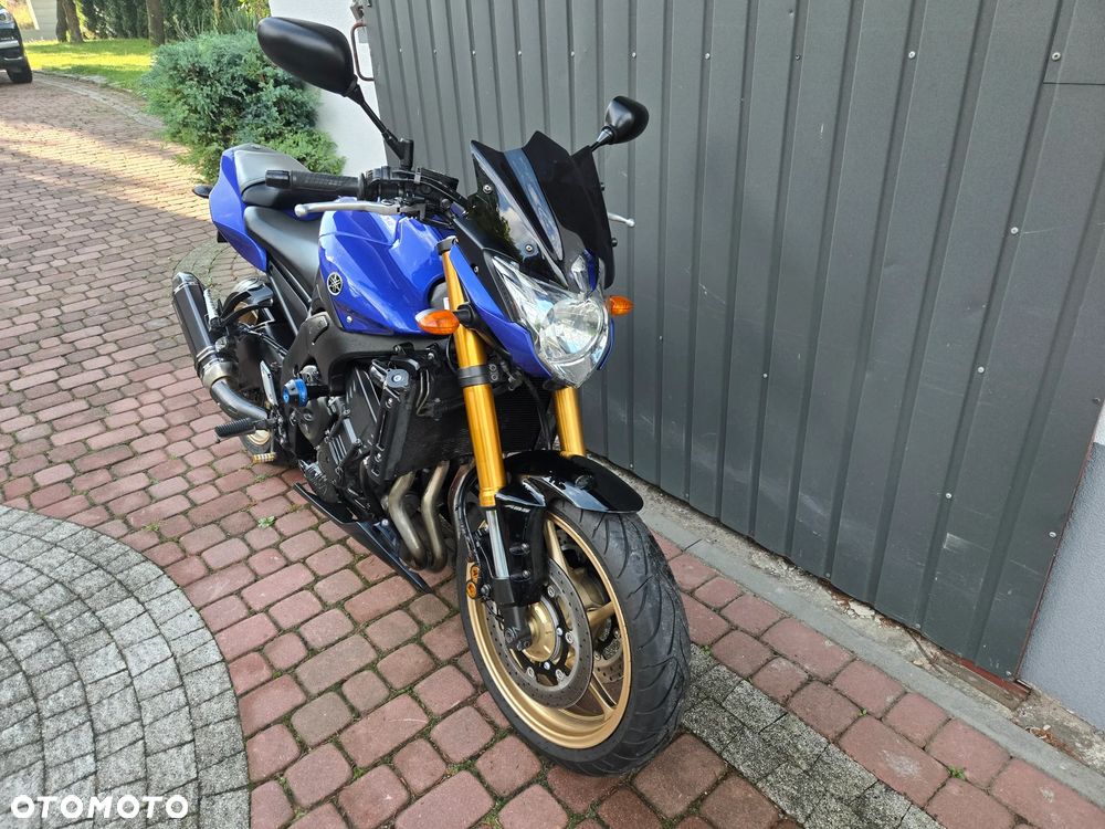 Yamaha FZ8 - 4