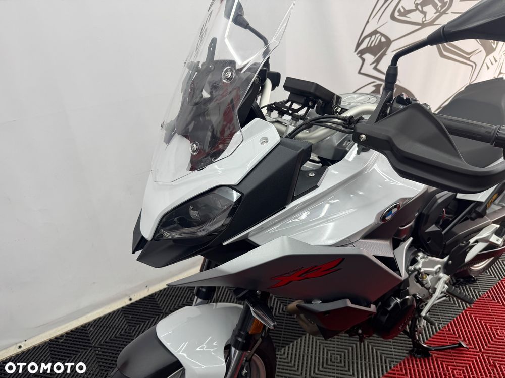 BMW XR - 10