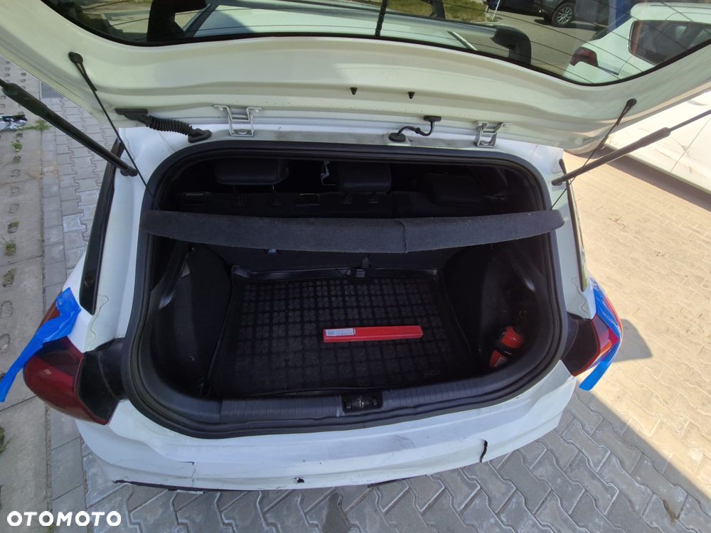 Hyundai i20 1.2 Comfort - 31
