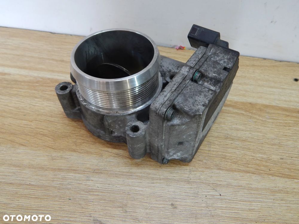 Przepustnica 4E0145950J 3.0 TDI Audi A8 D3 Q7 4L Touareg cayenne A6 phaeton 03-12 Łuków części - 1