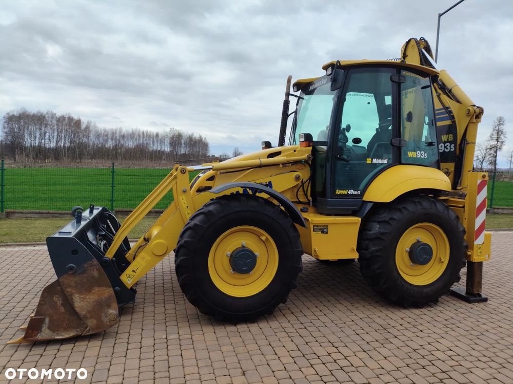 Komatsu Komatsu WB93 S5 / RÓWNE KOŁA / SPROWADZONA / KOPARKO-ŁADOWARKA / - 1