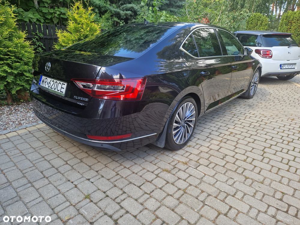 Skoda Superb 2.0 TDI 4x4 L&K DSG - 8