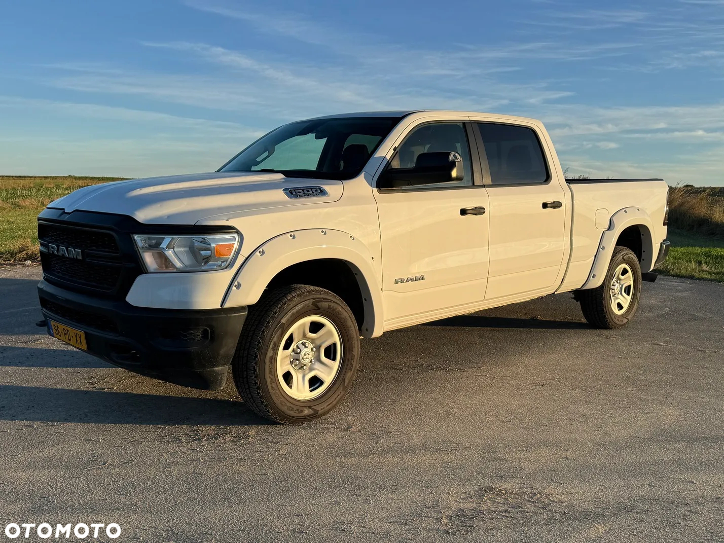 Dodge RAM 1500 5.7 4x4 - 2