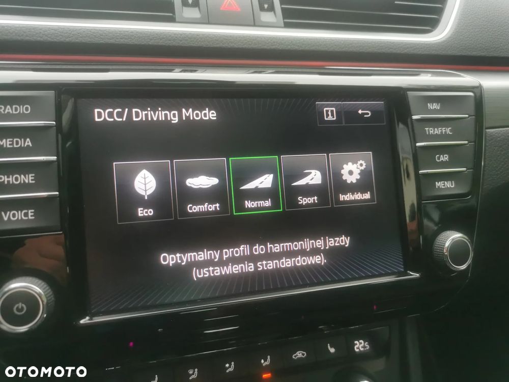 Skoda Superb 2.0 TDI DSG Premium Edition - 29