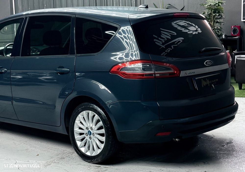 Ford S-Max - 21