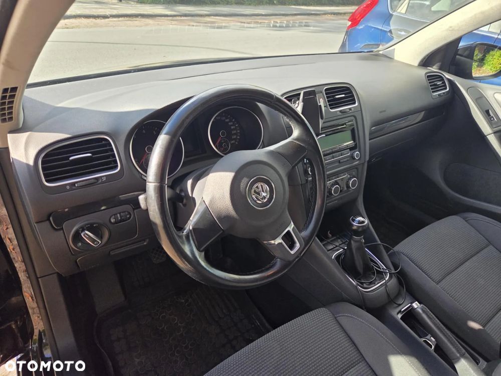 Volkswagen Golf - 9