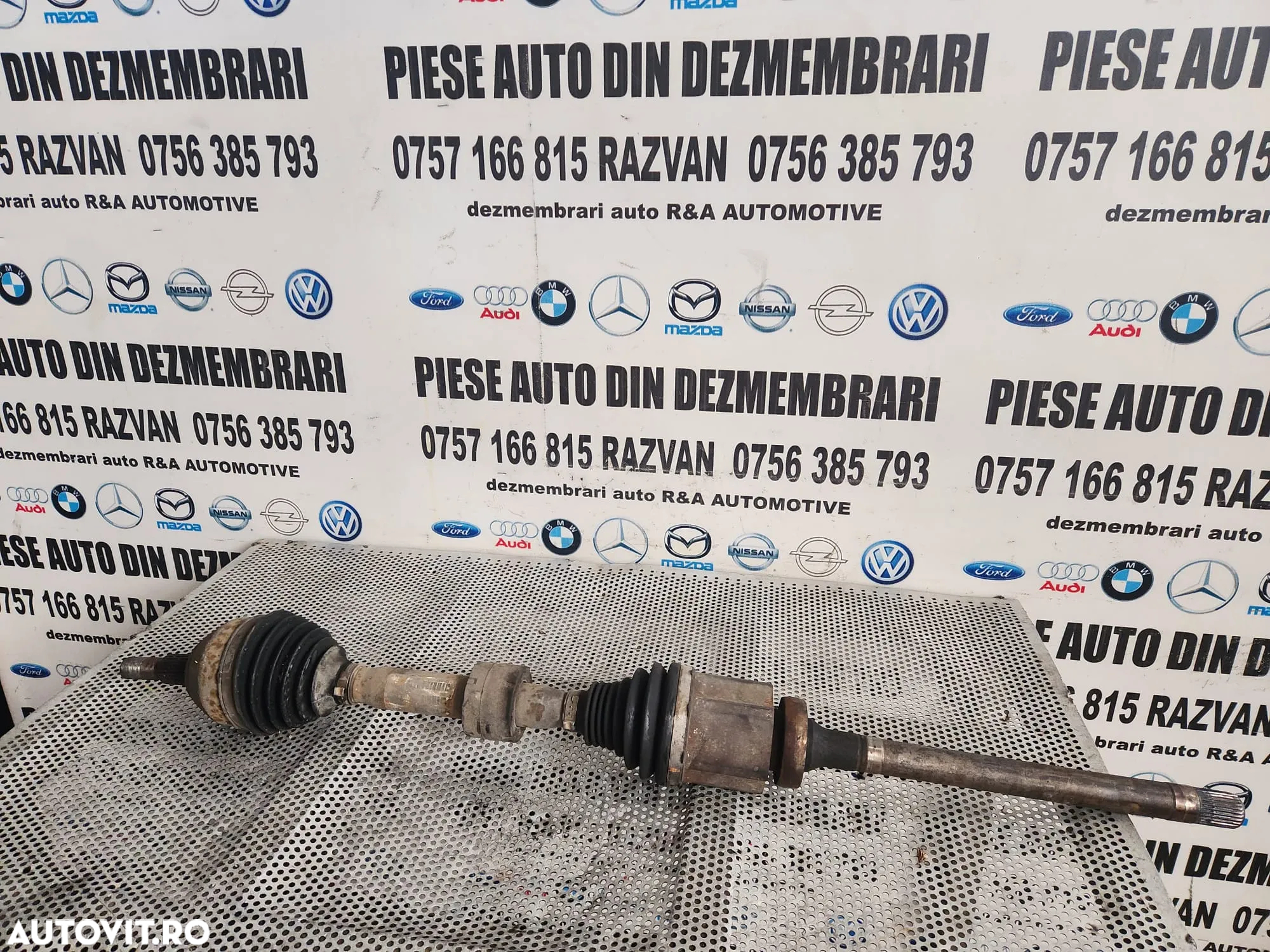 Planetara Dreapta Fata Ford Kuga 1 2.0 Tdci Cutie Automata Cod AV4N 3B436 AB An 2008-2009-2010-2011-2012-2013 - Dezmembrari Arad - 2